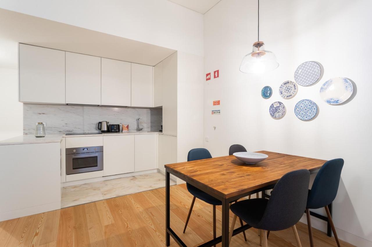 Flh Chiado Trendy Apartment ลิสบอน ภายนอก รูปภาพ